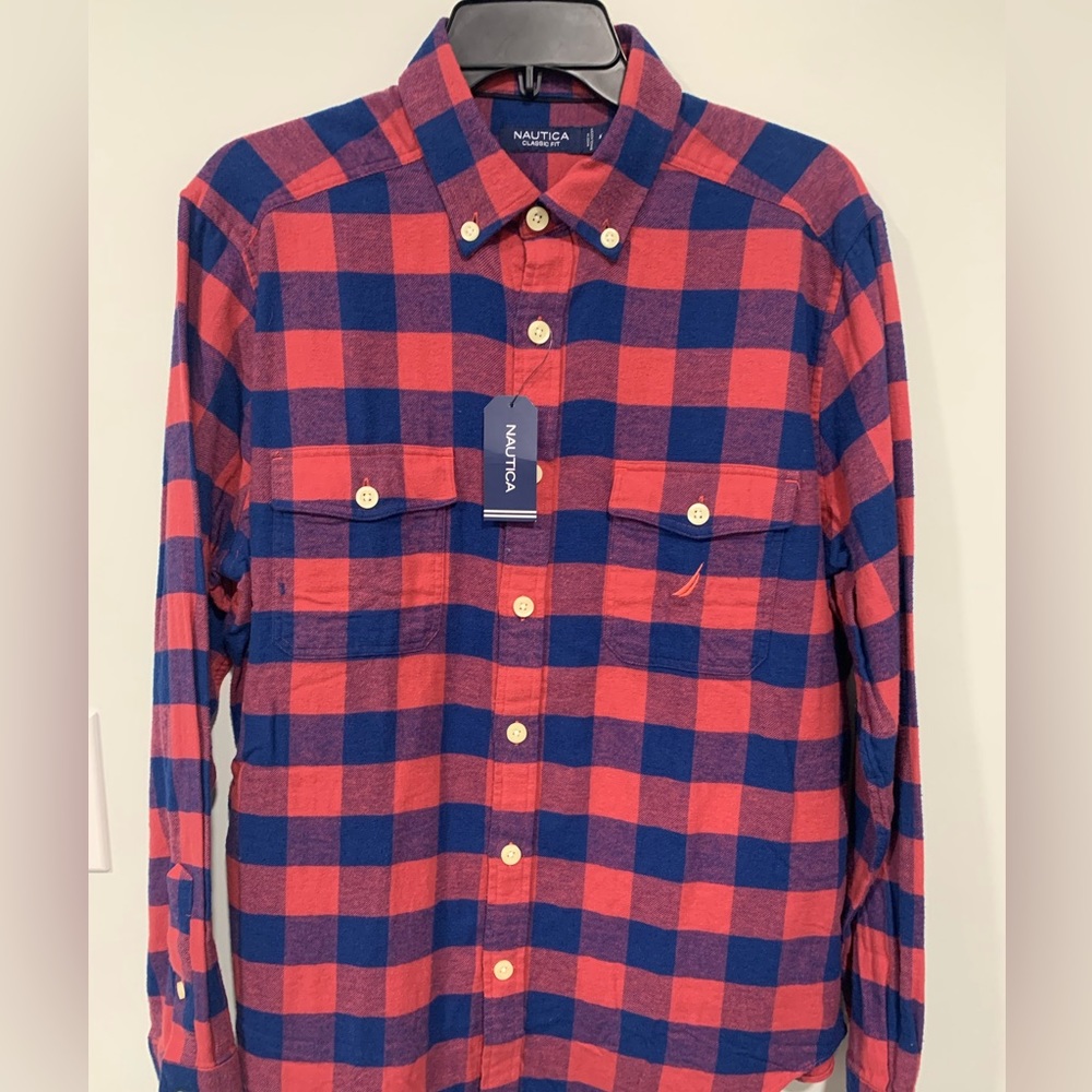 Nautica Men’s Button-Down Shirt (Medium)